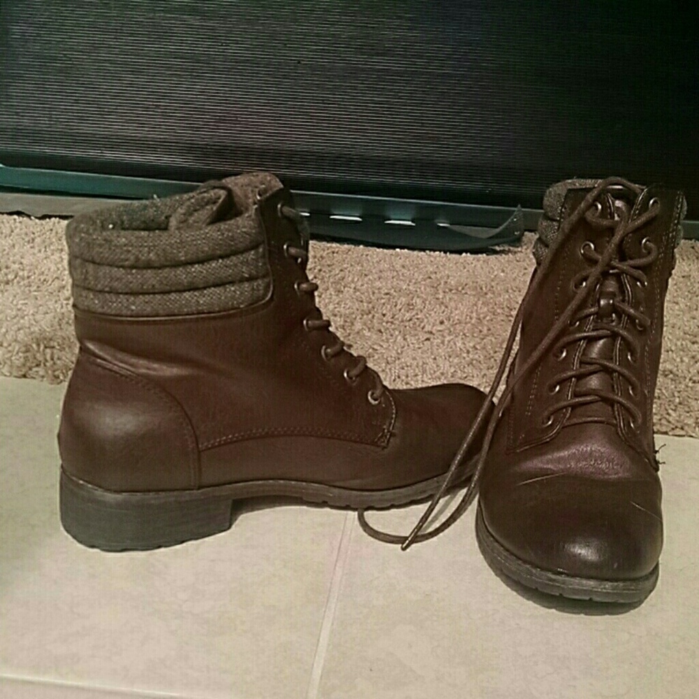 Chocolate brown women's combat boots ,ankle length